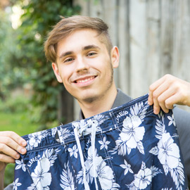 Adrian Jäschke
Auszubildender
Lieblingswerkzeug in der Freizeit: Badehose